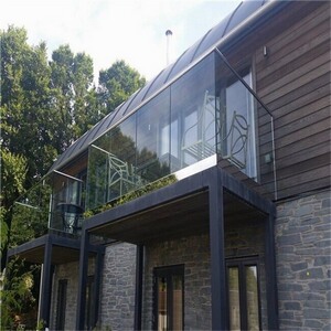 Top Mounted U channel Tempered Glass Railing Frameless design