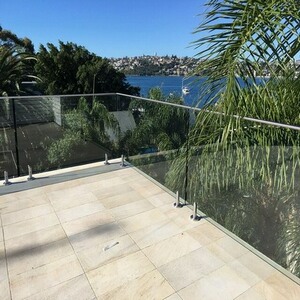 spigot glass railing14