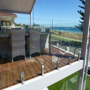 spigot glass railing54